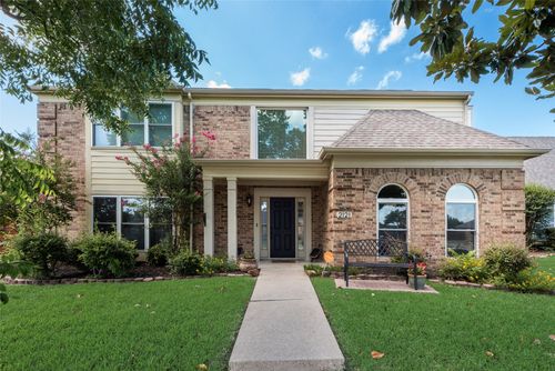 2121 Lavaca Trl, Carrollton, TX, 75010-4131 | Card Image