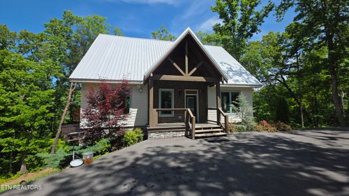 2430 Rainbow Falls Ln, Sevierville, TN, 37862 | Card Image