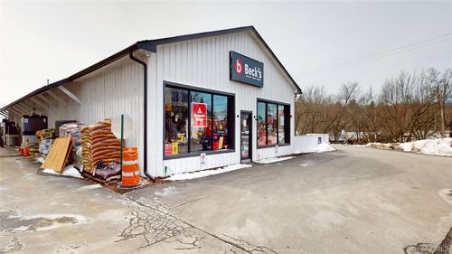 4 Bona Ventura Ave, Wallkill, NY, 12589-4437 | Card Image