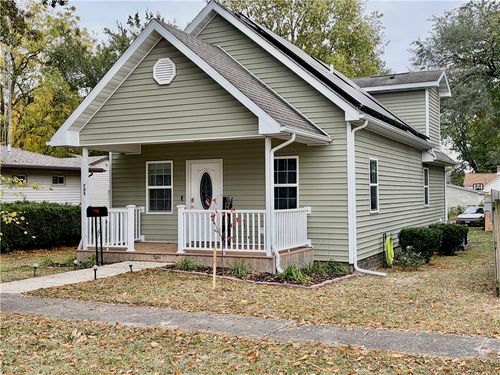 705 Marion Ave, Mattoon, IL, 61938-5444 | Card Image