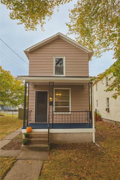 4742 5th Ave, Beaver Falls, PA, 15010-3322 | Card Image