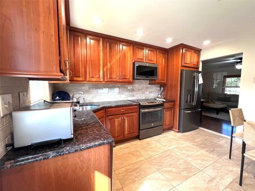 unit-b-156 Falmouth Ct, Ridge, NY, 11961-8057 | Card Image