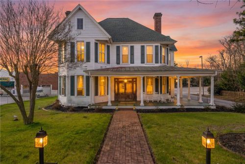 208 S Main St, Abbeville, SC, 29620-2429 | Card Image