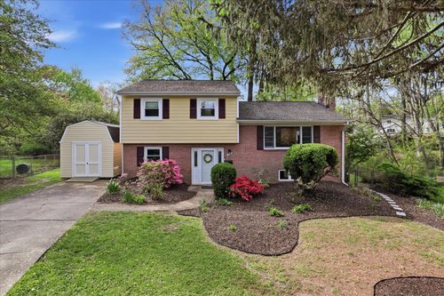 6912 30th St N, ARLINGTON, VA, 22213-1802 | Card Image