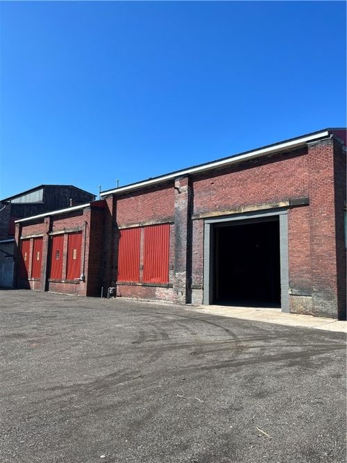 550 Huron St, Erie, PA, 16502-1744 | Card Image