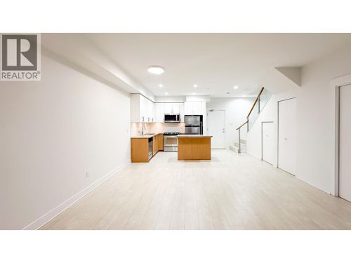 119-85 Eighth Ave, New Westminster, BC, V3L0E9 | Card Image