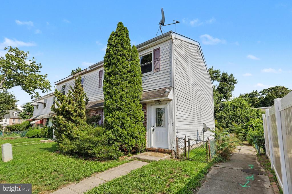 Residential in BURLINGTON 3