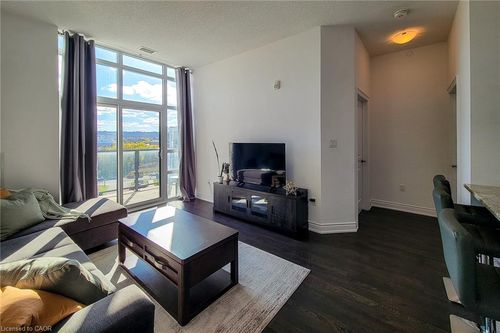 638-125 Shoreview Pl, Stoney Creek, ON, L8E0K3 | Card Image