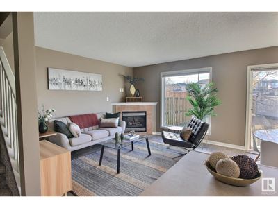 16150 131a St Nw, Home with 3 bedrooms, 2 bathrooms and null parking in Edmonton AB | Image 3