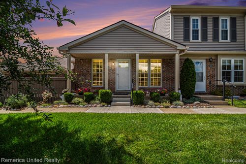 2802 Bombridge Ct, Ann Arbor, MI, 48104-6718 | Card Image