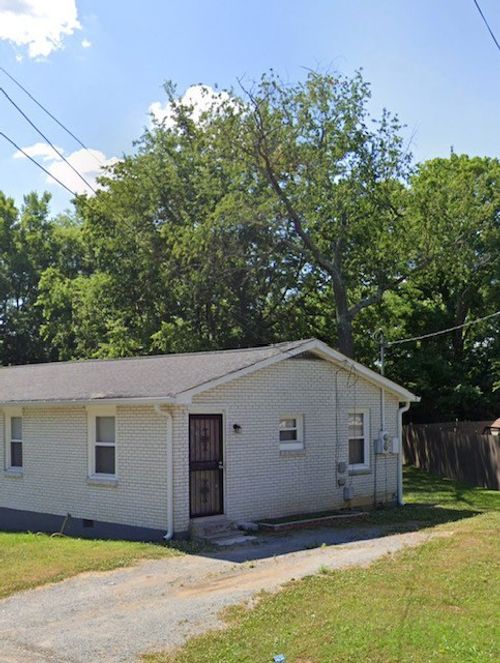 208 Welworth St, Madison, TN, 37115-2425 | Card Image