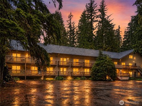 2018a-10433 Mt Baker Hwy, Deming, WA, 98244-9538 | Card Image