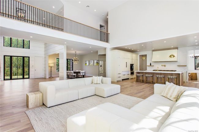 Stunning and newly designed | Image 4