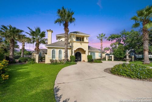 213 Chattington Ct, Castle Hills, TX, 78213-2611 | Card Image