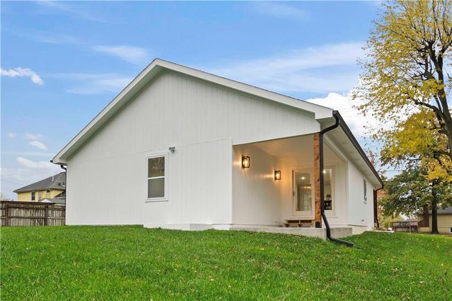 1808 Sw 3 Rd St, House other with 4 bedrooms, 3 bathrooms and null parking in Lee's Summit MO | Image 37
