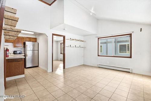 apt-9-1441 E 17th Ave, Anchorage, AK, 99501-5663 | Card Image