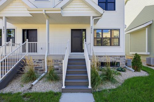 2809 Crinkle Root Dr, Fitchburg, WI, 53711-7672 | Card Image