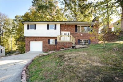 868 S Washington Street, House other with 4 bedrooms, 3 bathrooms and null parking in Saint Albans WV | Image 1