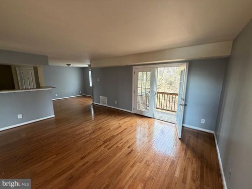 apt-4-7514 Hawthorne St, LANDOVER, MD, 20785-2658 | Card Image