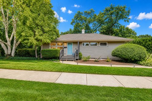 520 S Beverly St, Wheaton, IL, 60187-4518 | Card Image