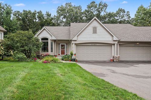 2860 Willow Lane Ct Ne, Grand Rapids, MI, 49525-7211 | Card Image