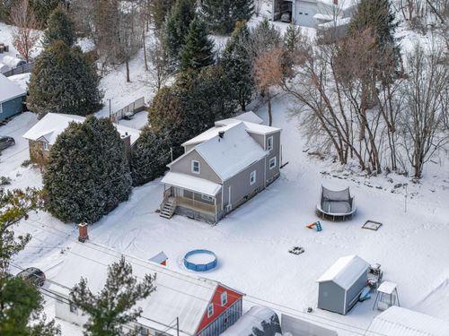 {{alt}} | Card Image