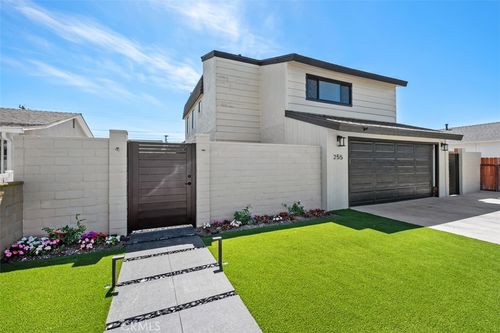 255 Palmer St, Costa Mesa, CA, 92627-3748 | Card Image