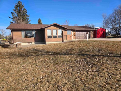 412 E 2nd St, Riceville, IA, 50466-7627 | Card Image