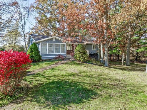 5541 Vincent Rd, Clyde, MI, 48049-1409 | Card Image