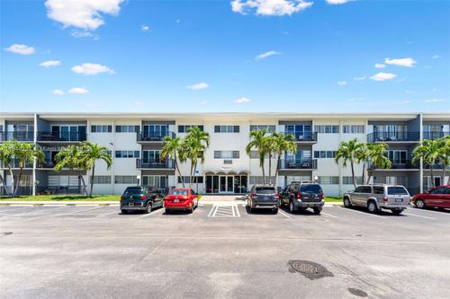 apt-303-1400 Ne 169th St, Miami, FL, 33162-2870 | Card Image