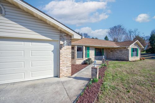2929 Oak Top Court, Kodak, TN, 37764 | Card Image