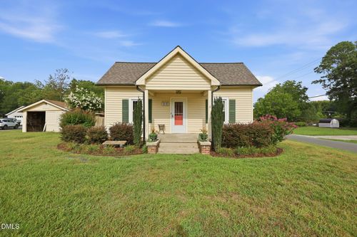319 Apple St, Gibsonville, NC, 27249-2503 | Card Image