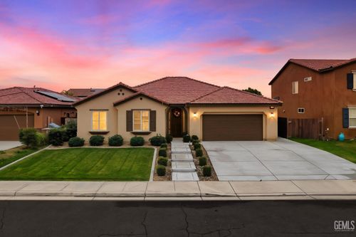 5809 Turquoise Ridge Dr, Bakersfield, CA, 93313-5929 | Card Image