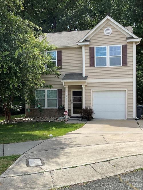 28-11213 Deer Stand Ct, Charlotte, NC, 28214-1074 | Card Image