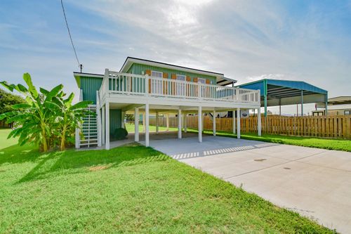 1032 N Selwyn Rd, Crystal Beach, TX, 77650 | Card Image