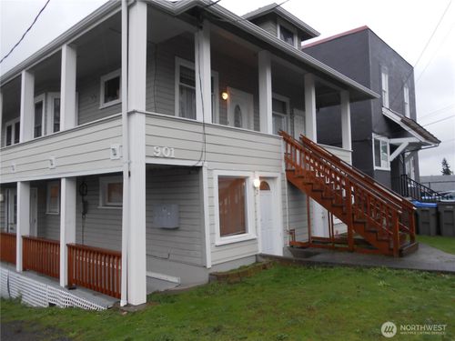 901 Pleasant Avenue, Bremerton, WA, 98337 | Card Image