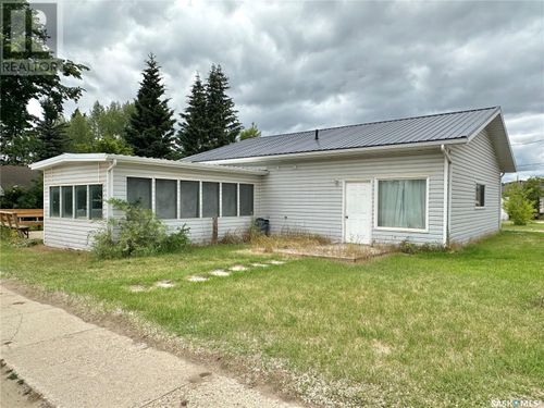 105 Carl Erickson Ave W, Shell Lake, SK, S0J2G0 | Card Image