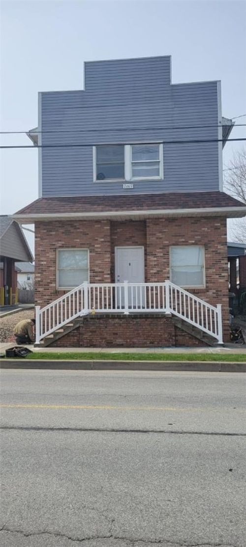 2607 Ligonier St, Latrobe, PA, 15650-3247 | Card Image
