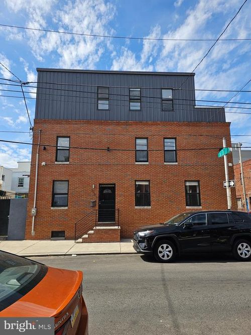 2100 Cross St, PHILADELPHIA, PA, 19146-4549 | Card Image