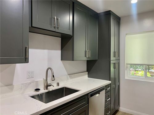 apt-2-1422 N Fairfax Ave, West Hollywood, CA, 90046-3921 | Card Image