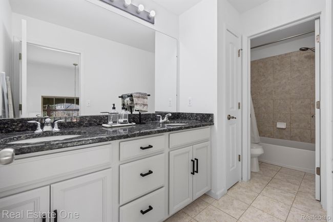 41829 Steinbeck Gln, House other with 4 bedrooms, 3 bathrooms and null parking in Novi MI | Image 20