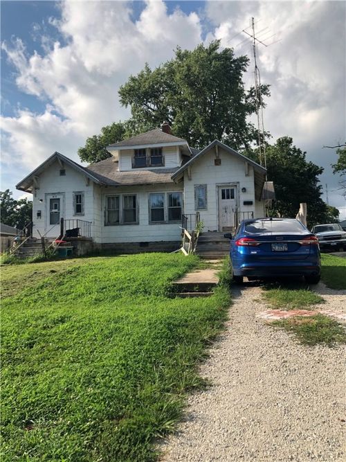 611-609 W North 1st Street, Shelbyville, IL, 62565 | Card Image