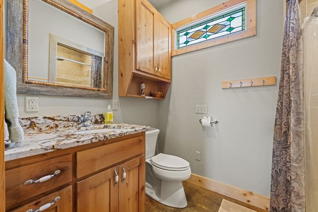 202 S Bowie St, Home with 5 bedrooms, 6 bathrooms and 1 parking in Fredericksburg TX | Image 35