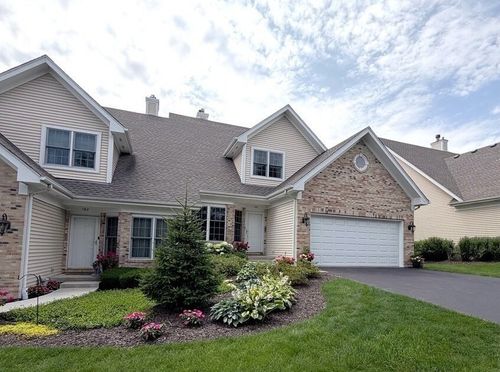 184 Red Top Dr, Libertyville, IL, 60048-5282 | Card Image
