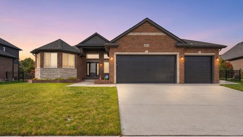 56335 Scotland, Macomb, MI, 48042 | Card Image