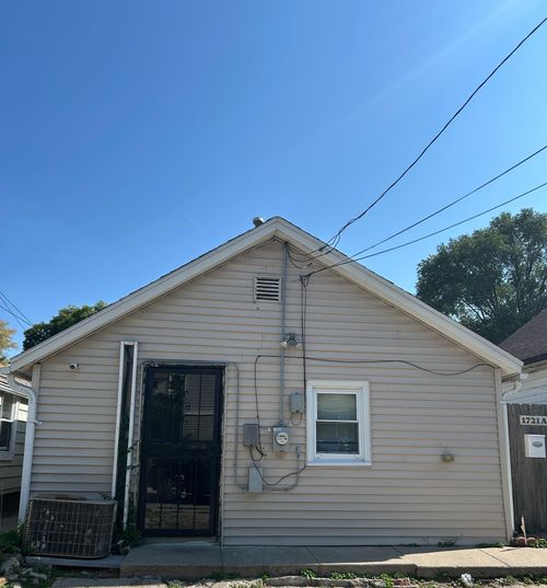 1721 S 3rd St, Milwaukee, WI, 53204-4012 | Card Image