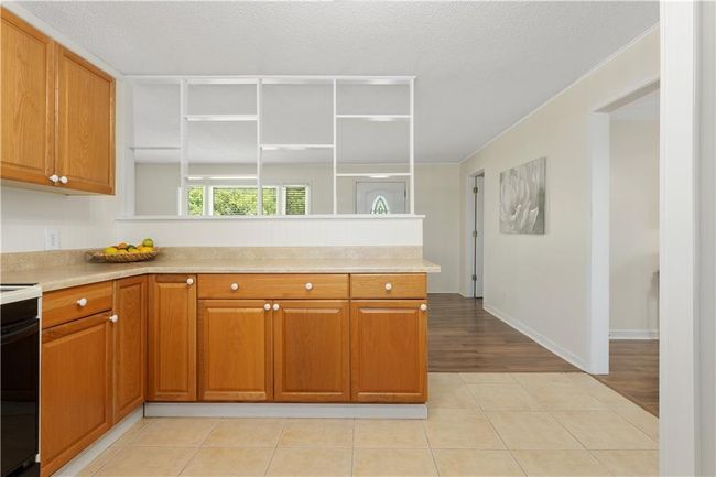 9616 Lake Lotawana Dr, House other with 3 bedrooms, 2 bathrooms and null parking in Lees Summit MO | Image 11