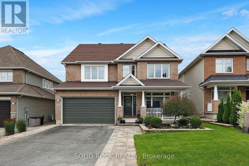 703 Mashkig Ave, Orléans, ON, K4A0Y7 | Card Image