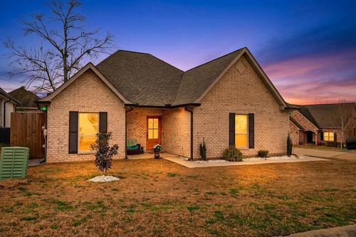100 Iberville Pl, Carriere, MS, 39426-4802 | Card Image