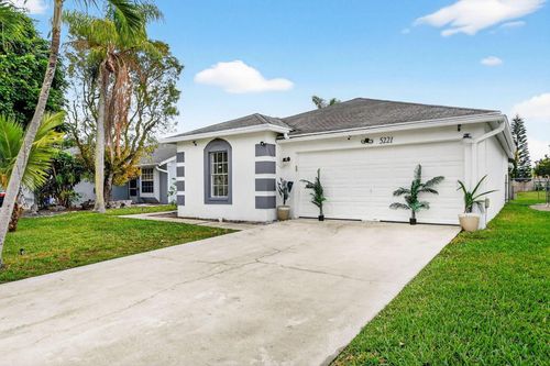 5221 Arbor Glen Cir, Lake Worth, FL, 33463-8067 | Card Image